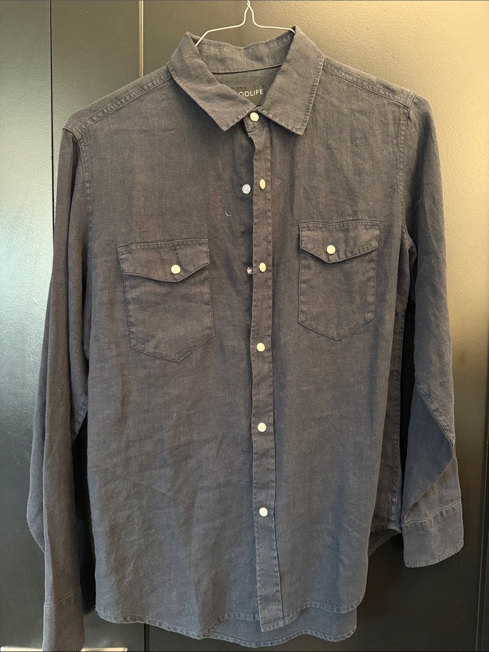 Goodlife Men's Button-Down Shirt - Dark Gray